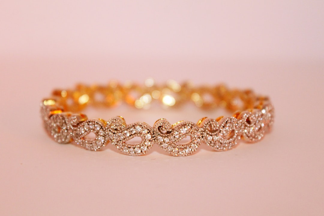Vòng charm